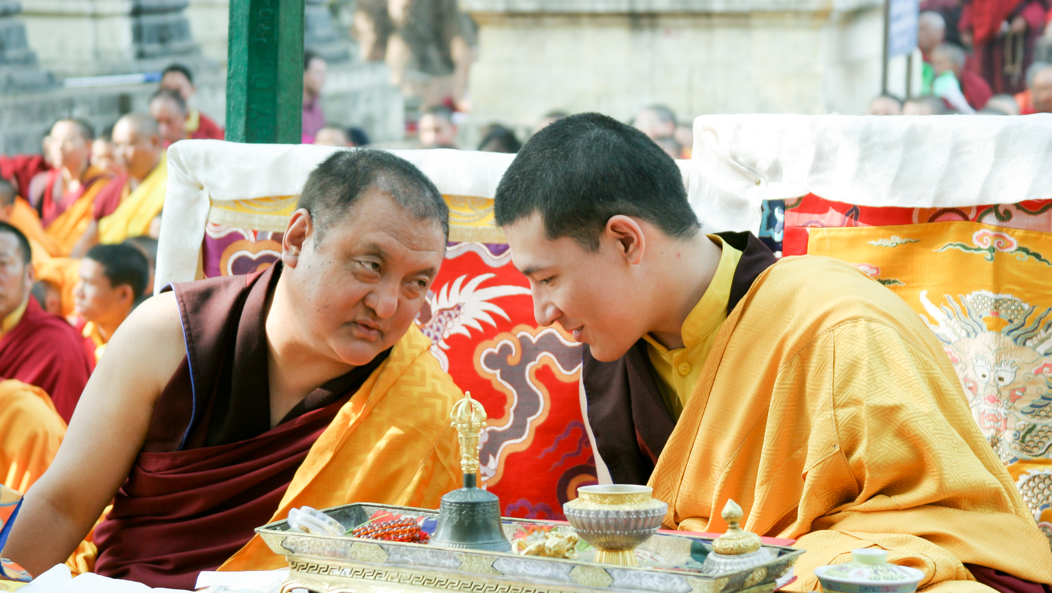 Kagyü Mönlam, 10.-15.12.2004.5. Tag, Vormittag: Kagyü Mönlam mit Karmapa und Shamarpa