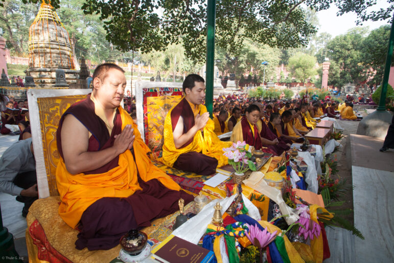Kagyu Mönlam with Shamarpa and Gyalwa Karmapa in Bodh Gaya, 2007